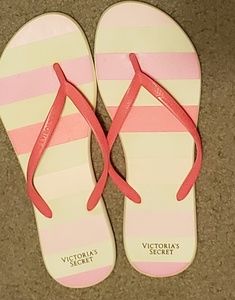 NWOT Victoria Secret Flips Flops